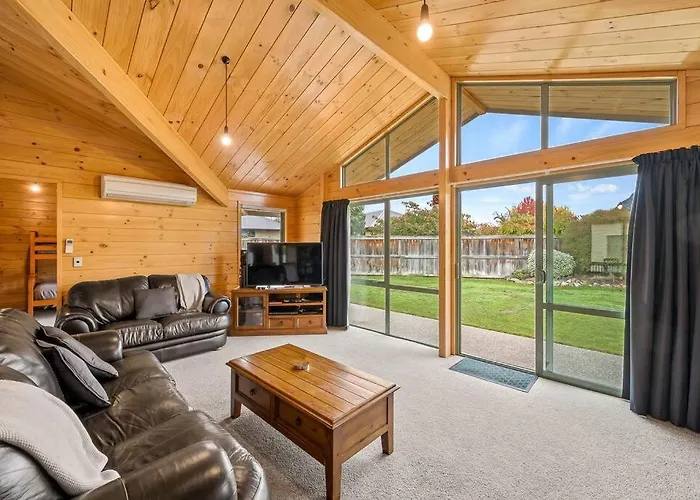 度假居 Family Very Private Close To Park With A Games Sleeps 10 *
